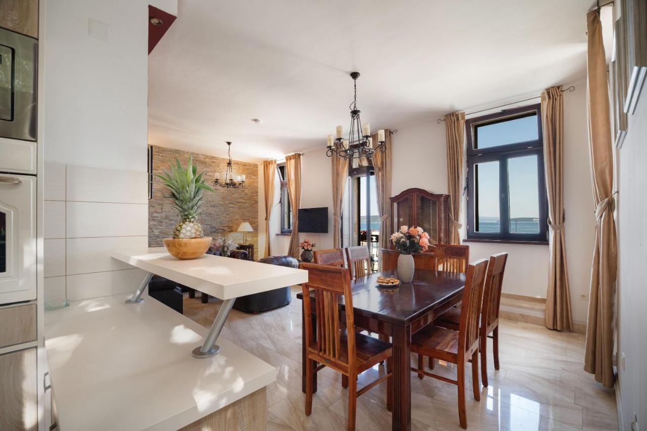 Luxury Apartments Perko Kastela Exterior photo