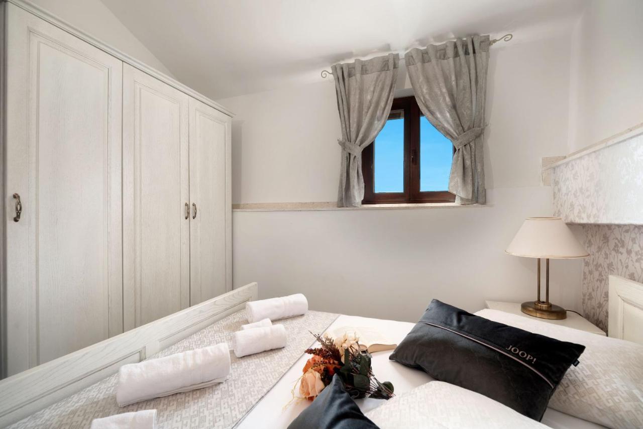 Luxury Apartments Perko Kastela Exterior photo