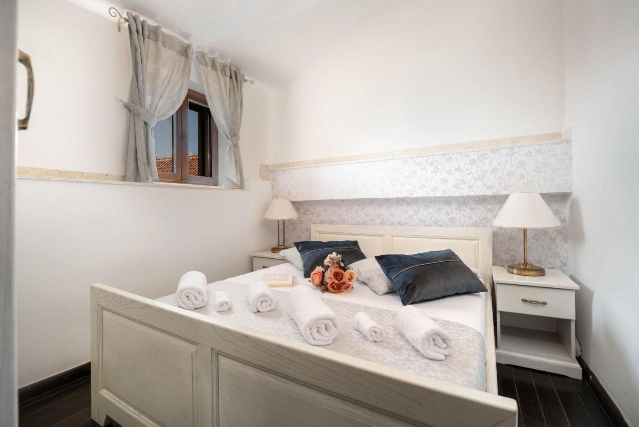 Luxury Apartments Perko Kastela Exterior photo
