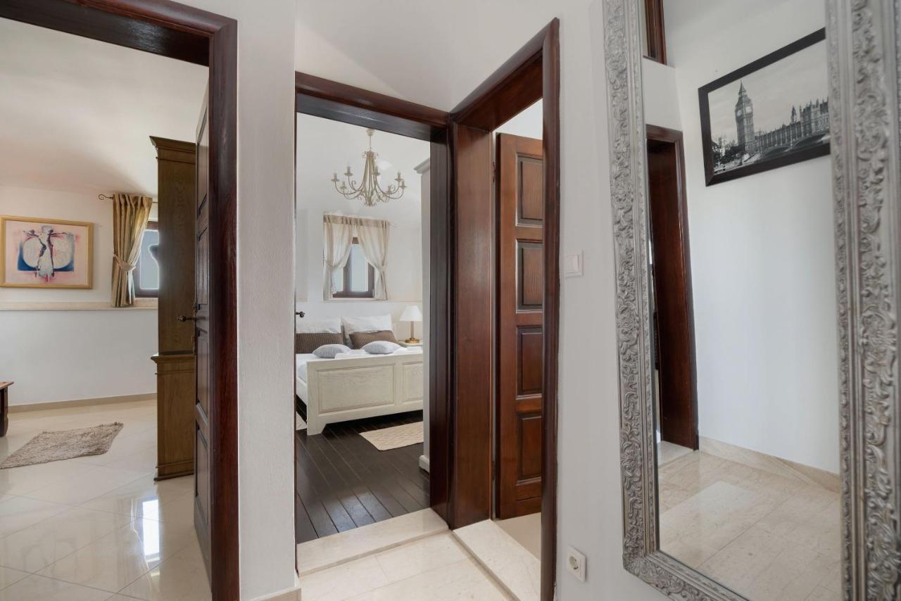 Luxury Apartments Perko Kastela Exterior photo